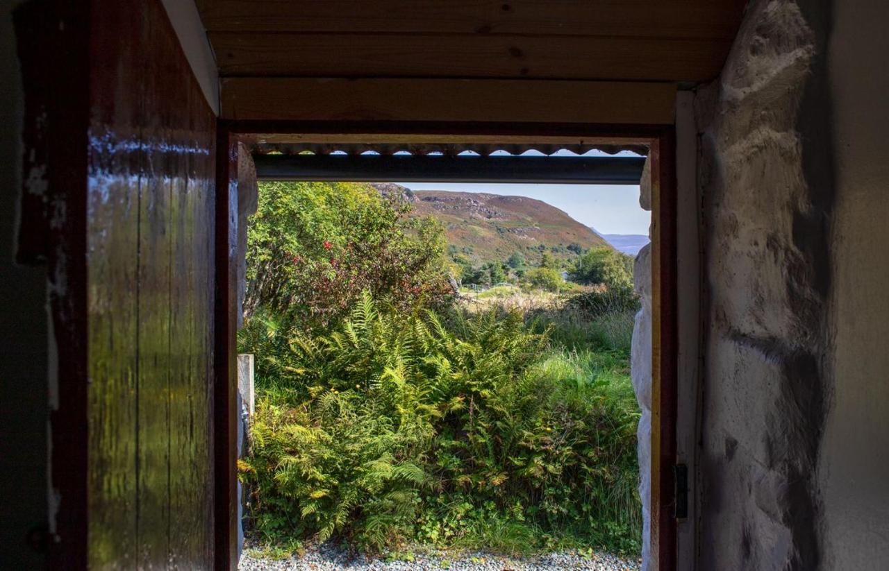Half Of 12 Camustianavaig Vila Camastianavaig Exterior foto